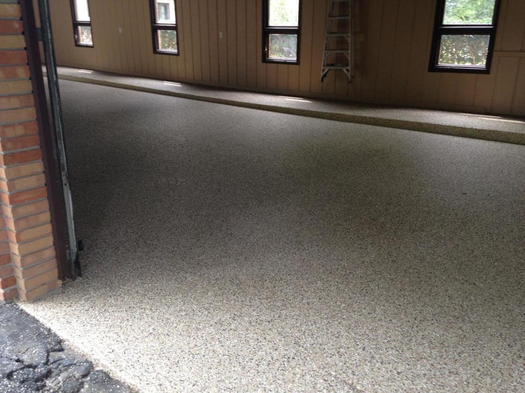 orlando-garage-floor-7-right-ways-to-clean-your-epoxy-garage-floor